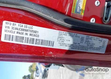 2021 Jeep Compass Latitude Fwd z USA, uszkodzony, nr VIN 3C4NJCBB9MT505921